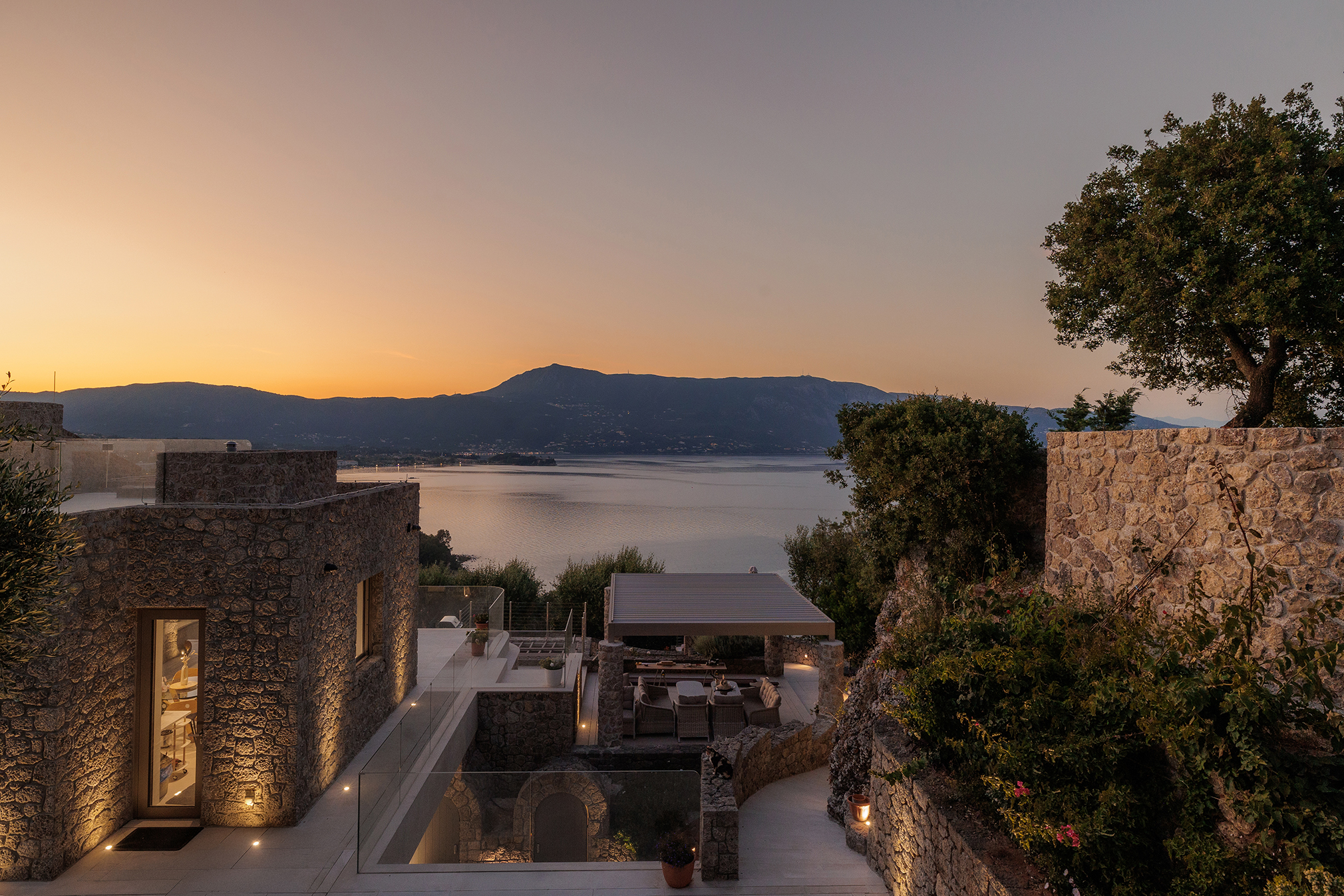 Tower House Kommeno